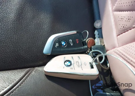 2016 BMW X1 xDrive28I z USA, uszkodzony, nr VIN WBXHT3C30G5E47268